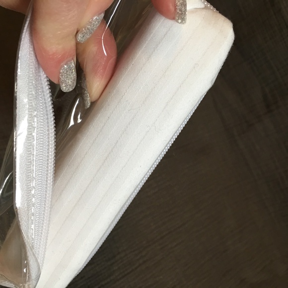 Thread Spread Egyptian cotton shams - Picture 3 of 3